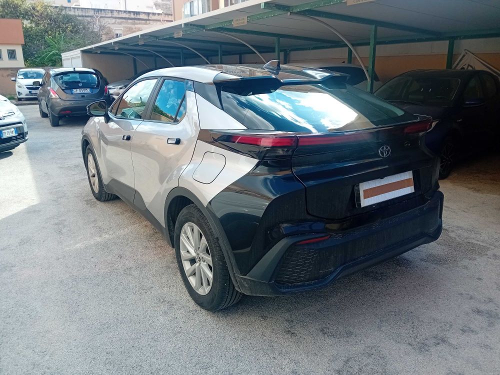 TOYOTA C-HR 1.8 HYBRID 140 CV 